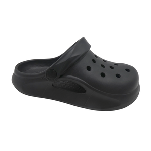 Sabots légers pour enfants avec chaussures antidérapantes pour le confort et la sécurité. - Product Image 3