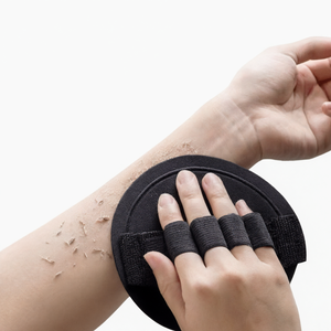 Éponge de bain exfoliante en nylon pour le corps, outil indolore pour éliminer les peaux mortes, idéal pour la douche - Product Image 1