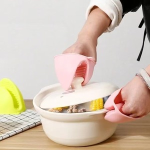 Silicone Heat Insulating Pot Clips Oven Safe Non Slip For Cooking And Baking - Product Image 1