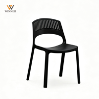 Chaise de salle à manger en plastique PP moderne, durable et économique pour bureau commercial, salle à manger et visiteurs en extérieur