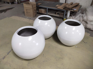 Grands pots à fleurs en fibre de verre pour l'intérieur et l'extérieur, écologiques avec trou de drainage, design moderne - Product Image 4