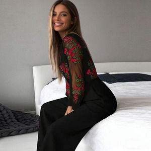 Mono de Mujer Negro de Cintura Alta con Bordado Floral Transparente y Manga Larga para Uso Diario - Product Image 3