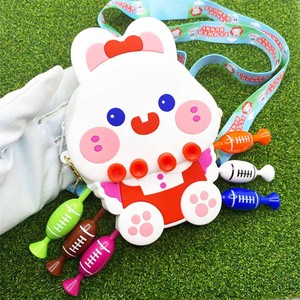 กระเป๋าเก็บทีกอล์ฟซิลิโคนลายการ์ตูน พร้อมปากกาเขียนลูกกอล์ฟสีเขียว ที่ใส่เสื้อยืดขนาดเล็ก และกระเป๋าเก็บอุปกรณ์เสริม - Product Image 4