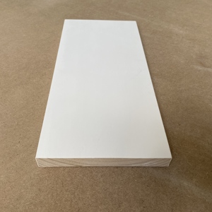 Madera de Pino con Unión Dentada, Diseño Moderno, Imprimada en Blanco, Ecológica, S4S - Product Image 1