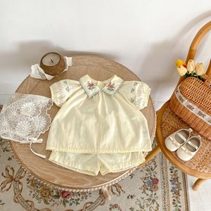 Nuovo Stile Estate 2026: Completo 2 Pezzi per Bambina 0-3 Anni, Top a Maniche Corte con Colletto e Ricamo Floreale + <span class=keywords><strong>Pantaloncini</strong></span> Leggeri - Product Image 3