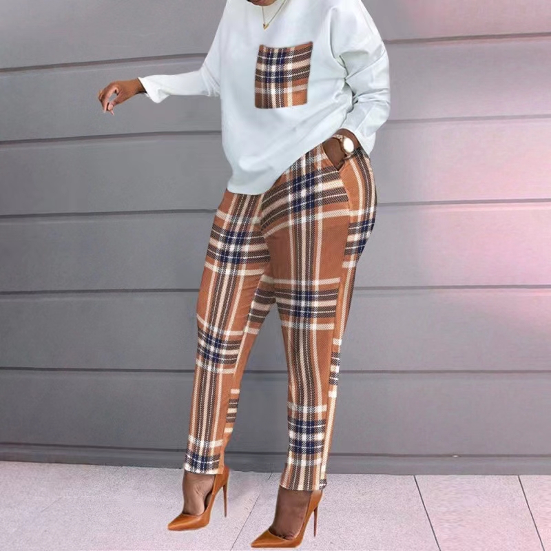 Marrone, beige e nero