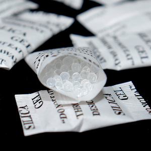 Silica Gel Desiccant 1G 2G 3G Moisture Proof For Clothing Industrial Use Disposable Drying <b>Dehumidifying</b> Agent - Product Image 1