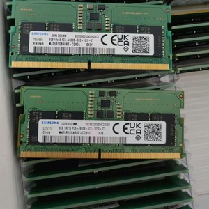 Módulo de Memoria para Portátil DDR5 SODIMM 8G 1RX16 PC5-4800B-SC0-1010-XT - Product Image 1