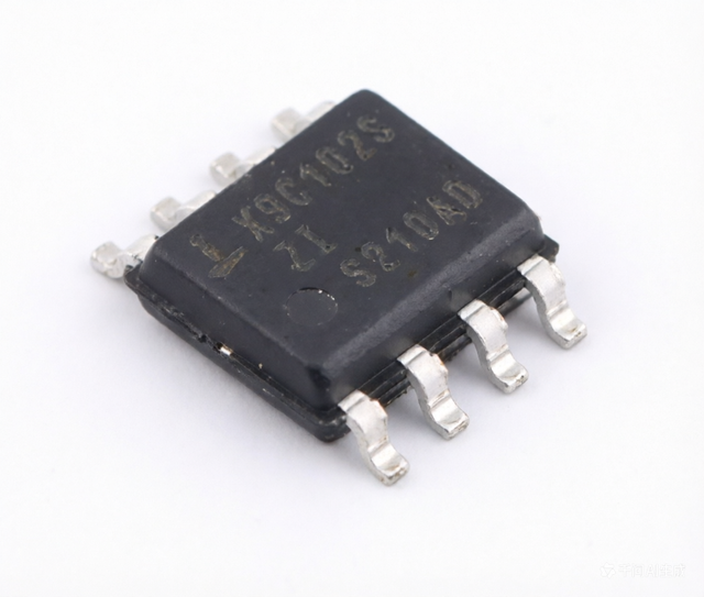 New Original X9C102SIZ Digital Potentiometer IC. 1K EEPOT POT CMOS IND 5V 8LD