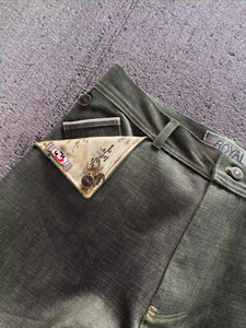 Pantalon en <span class=keywords><strong>jean</strong></span> YUCHEN personnalisé 14 OZ en denim selvedge vert <span class=keywords><strong>brut</strong></span>, coupe bootcut japonaise vintage, jambe large droite, style baggy, en tissu recyclé rouge - Product Image 4