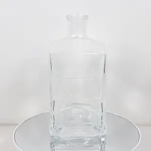 Hot Sale 700ml Square Shape Vodka Gin Glass Liquor Bottle For Spirits