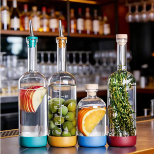 Botella de Vidrio de Borosilicato de Alta Calidad de 450 ml y 800 ml para Bebidas, Jugos de Frutas y Vino, con Tapón y Fondo Colorido Serigrafiado - Product Image 2