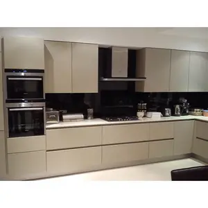 Luxury Modern Modular Kitchen Design Wooden Kitchen Furniture PVC Door Panel Economic Wood Wall Wholesale Kitchen Cabinet