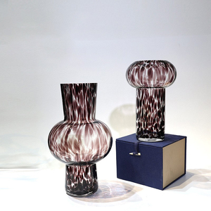 Vase en verre vintage <span class=keywords><strong>de</strong></span> luxe <span class=keywords><strong>à</strong></span> imprimé léopard, style mid-century, vase <span class=keywords><strong>à</strong></span> fleurs artistique <span class=keywords><strong>à</strong></span> ventre large pour la décoration intérieure et les plantes hydroponiques - Product Image 1