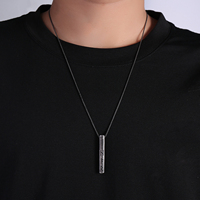 Design nordique Souvenirs scandinaves cadeau en acier inoxydable nordique amulette barre collier Viking bijoux