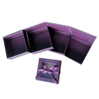 KEXIN Boîte cadeau à chocolat magnétique multicouche violette avec fermeture à ruban et couvercle transparent pour emballage de chocolat élégant