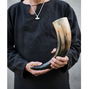 Cuerno Natural para Beber Estilo Vikingo de Alta Calidad Pulido Ecológico Diseño Animal de Cuerno de Búfalo - Product Image 1