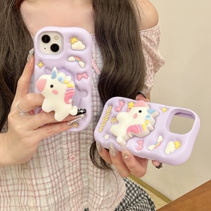 Custodia per telefono antiurto in silicone 3D a forma di <span class=keywords><strong>unicorno</strong></span> con supporto retrattile per ragazze, compatibile con i modelli 13-17 - Product Image 6
