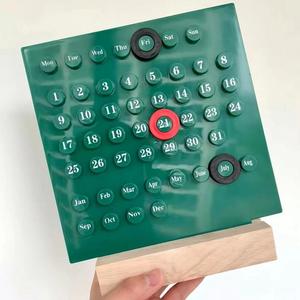 Tablero de calendario de pie para oficina en casa de diseño moderno, calendario perpetuo funcional para seleccionar fechas de grabación, uso decorativo - Product Image 4