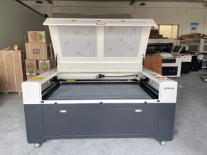 Máquina de Corte y Grabado Láser de CO2 de 1610x1000 mm para Madera, Cuero, Acrílico, MDF, Papel, Sistema de 3 Ejes Refrigerado por Agua de Alta Precisión - Product Image 3