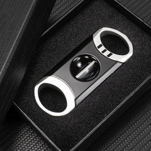 Cortador de Cigarros en Forma de V de Aleación de Aluminio, Cuchilla de Acero Inoxidable, Estilo Barra Portátil, para Accesorios de Cigarros, Caja de Regalo - Product Image 3
