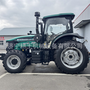 รถแทรกเตอร์โฟตอน ยูโรแลนด์ M1604 160 แรงม้า ขับเคลื่อน 4 ล้อ สำหรับใช้งานในฟาร์ม สีเขียว - Product Image 3