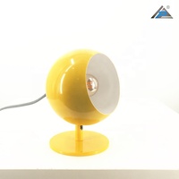 Lampes de table en métal minimalistes nordiques Design industriel corps en fer E26 Base d'ampoule pour la décoration intérieure Restaurant école alimentation ca