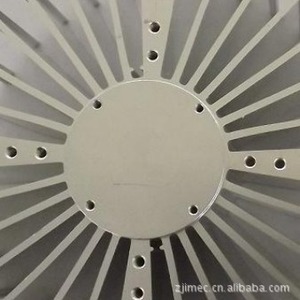 Dissipateur thermique en forme de tournesol Yimeida pour contrôleur d'éclairage LED de rue 058 Imecsunset, profil à ailettes extrudées argenté - Product Image 1