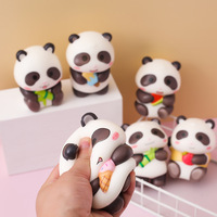 Nouveau jouet anti-stress en PU souple à rebond lent, en forme de panda, adorable ornement de bureau, cadeaux de bienvenue pour le bureau, vente en gros