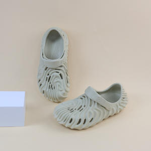 Sandales à enfiler noires pour hommes, semelle épaisse antidérapante, chaussures de plage, nouvelle collection été 2025, couleur unie, décontractées quatre saisons - Product Image 4