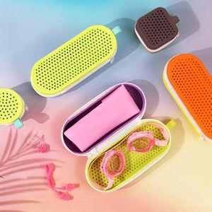 Estuche Protector de Silicona para Gafas de Natación, Libre de BPA, con Orificio de Drenaje y Cierre, Impermeable, a Prueba de Fugas, Ecológico y Duradero - Product Image 1