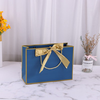 Sacs cadeaux personnalisés en papier d'art bleu de luxe, écologiques et recyclables, avec poignée en ruban et logo, pour mariage, vêtements, vente au détail, fête