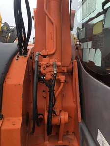 Excavatrice Hitachi <span class=keywords><strong>Zx</strong></span> 75 d'occasion, 7 tonnes, 95% neuve, d'origine japonaise, avec certifications EPA et CE, pour travaux agricoles et de terrassement - Product Image 5