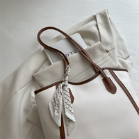 Sac fourre-tout en cuir PU avec décoration écharpe mignonne, sac à main de shopping avec bordure contrastante pour femmes, idéal pour le bureau, le travail quotidien et les cadeaux.