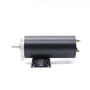 Moteur DC 12V 750W 130mm à montage sur pied, aimant permanent, à balais, 1500 tr/min pour équipement mécanique - Product Image 1