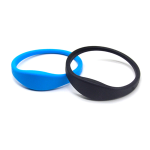 Pulsera RFID resistente al agua Control de acceso al parque temático 74mm 65mm 55mm 13,56 MHz niños adultos <span class=keywords><strong>seguimiento</strong></span> silicona código QR 125kHz - Product Image 4