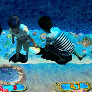 Projecteur de <span class=keywords><strong>sol</strong></span> <span class=keywords><strong>interactif</strong></span> pour enfants <span class=keywords><strong>jeux</strong></span> de Projection multijoueur pour parc d'attractions - Product Image 4