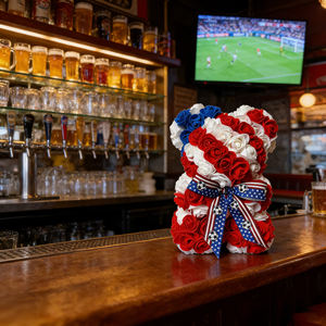 Ours en peluche Rose de l'équipe nationale des États-Unis, fleur artificielle de qualité supérieure, souvenir pour fans, vente en gros - Product Image 1