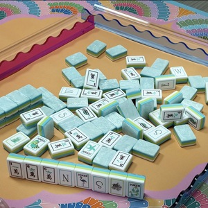 Tuiles <span class=keywords><strong>de</strong></span> Mahjong en Acrylique Bleu Glacé Américain Modernes et Mignonnes pour <span class=keywords><strong>Jeu</strong></span> <span class=keywords><strong>de</strong></span> Table, Fabriquées à la Main, Vente en Gros - Product Image 3