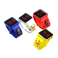 Montre numérique LED grand écran 2026, couleur bonbon, motif fraise et animaux de dessin animé, tendance et abordable