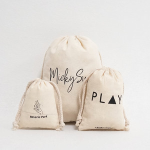 Sacs à cordon pliables en toile de coton couleur naturelle, logo personnalisé, lettres et motifs sur mesure, emballage de luxe promotionnel - Product Image 6