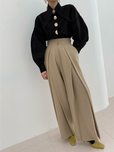 Chemisier ample à manches bouffantes avec boutons en perles, design tendance pour femme - Product Image 3