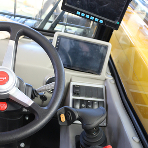 Nouveau <span class=keywords><strong>chariot</strong></span> élévateur télescopique 4x4 de 3 tonnes diesel de capacité de charge élevée tous les chariots élévateurs diesel de terrain accidenté à vendre le prix - Product Image 4