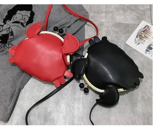 हैंडबैग और अद्वितीय मज़ेदार नवीनता क्रॉस बॉडी बैग फैशन व्यक्तित्व महिलाओं के लिए फैशन व्यक्तित्व रचनात्मक क्रैब के आकार के बैग - Product Image 1