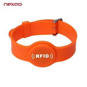 RSW01 Prezzo di Fabbrica Scrivibile Impermeabile Passivo NFC Braccialetto In Silicone RFID Wristband