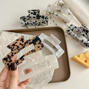 Pince à cheveux en acétate de style coréen pour chignons – Épingle à cheveux simple et élégante pour queue de cheval et coiffures - Product Image 2