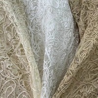 Prix de gros Serviettes multicolores Tissu Fil Blanc Dentelle 100% Polyester Tissu Broderie Dentelle pour Vêtement de Dame Tissu