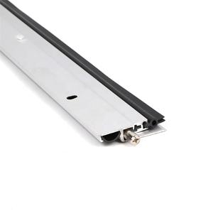 STC42 tagliafuoco e acustica con sigillo automatico a goccia-barriera di soglia della porta autoregolante - Product Image 3