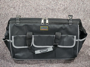 Bolsa de viaje resistente al calor para rizadores y planchas de pelo, con gancho para colgar, muestra gratuita. - Product Image 6