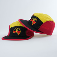 Casquette 5 panneaux en nylon rouge avec logo brodé, idéale pour le sport en extérieur, le camping, la course à pied, imperméable, personnalisable, séchage rapide